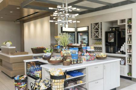 Hilton Garden Inn East - 21