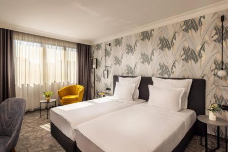 Rosslyn Thracia Sofia - 2