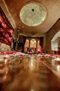 Oread Cave Suites - 345