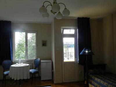 Guest House - Grandma's House - 24