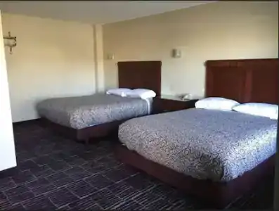 Economy Inn - 5