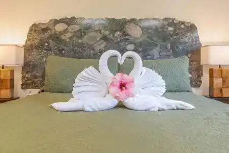 Fern Grotto Inn - 31