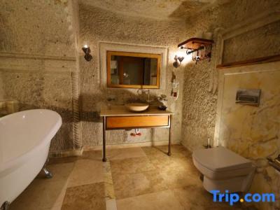 Sarnich Cave Suites - 182