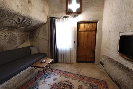 Sarnich Cave Suites - 62