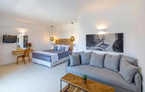 La Stella Suites - 39
