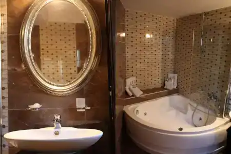 Toti Boutique Rooms - 5