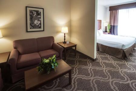 Ashmore Inn and Suites - 38