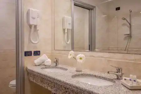 Best Western Blu Roma - 18