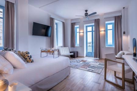 Shapes Luxury Suites - 72