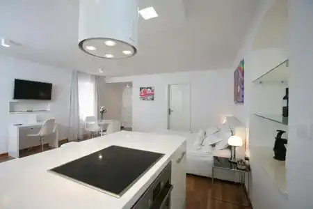 Divota Apartment - 183