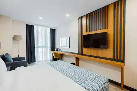 Best Western Plus - 38