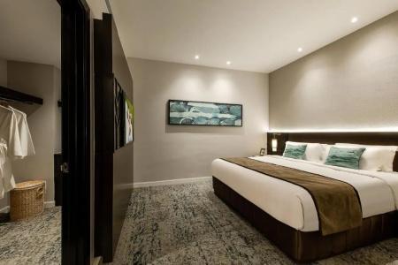 Ascott - 76