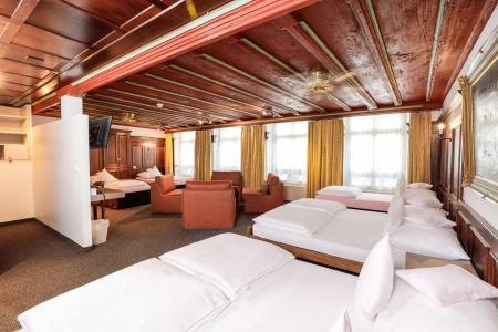 Roesli Guest House - 34