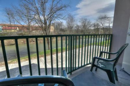 Pigeon River Inn - 80