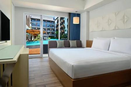 Fairfield by Marriott Bali Kuta Sunset Road - 40