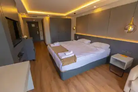 Santana Otel - 84