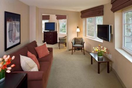 Silver Cloud - Seattle Broadway - 57