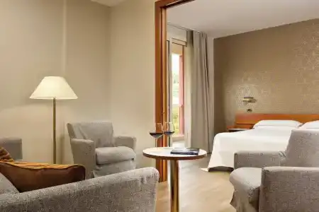 Continental Wellness & Spa - 86
