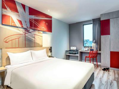 Ibis Bangkok Impact - 1