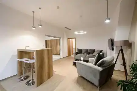 Karoly Corner Residences - 65