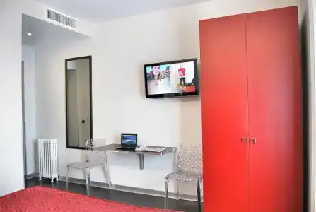 Imperial Suite Guest House - 4