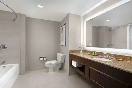 Hilton Indianapolis & Suites - 51