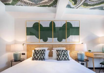 Maisons du Monde Hôtel & Suites - La Rochelle Vieux Port - 88