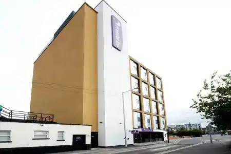 Premier Inn Tottenham Hale - 15