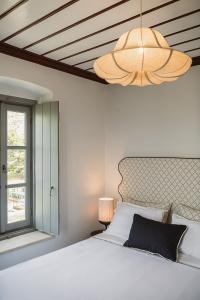 Four Seasons Hydra Luxury Suites - 39