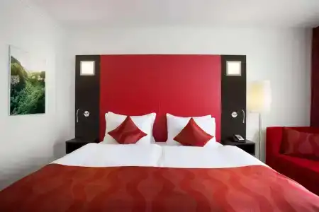 Ramada Encore by Wyndham Geneva - 22