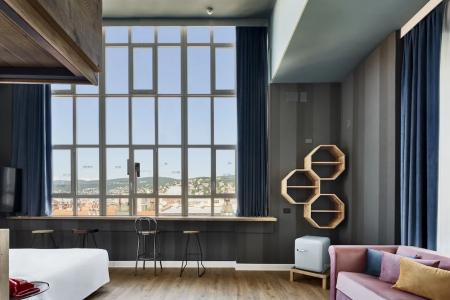 The Modernist - 65