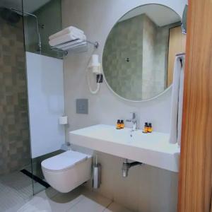 New Piscine, Spa & Wellness Center - 6