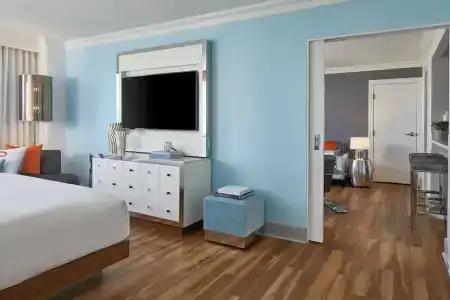 Renaissance Charlotte SouthPark - 64