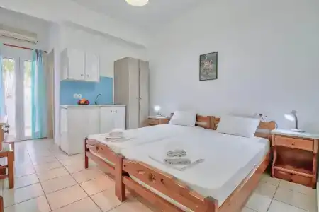 Pavlos Place - 108