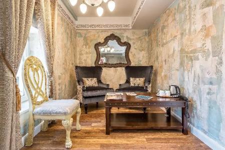 Plaza Marchi Old Town - Mag Quaint & Elegant Boutiques - 57