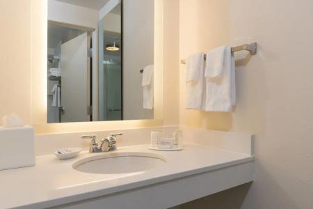 SpringHill Suites North - 40