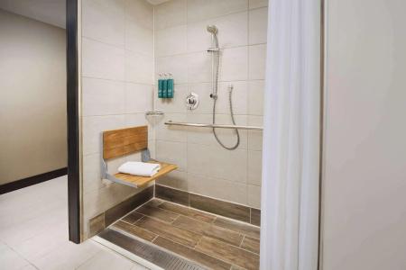 Doubletree By Hilton New York Times Square West - 7