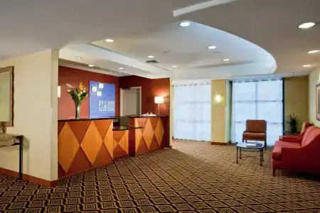 Holiday Inn Express Convention Center - 1