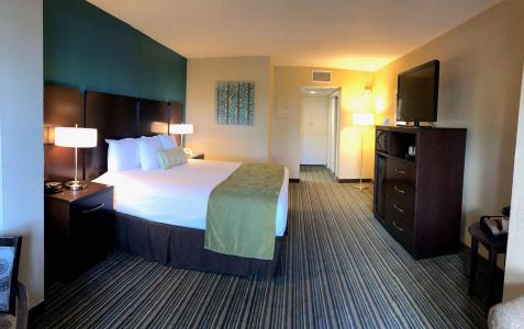 Best Western On The Bay Inn & Marina - 4
