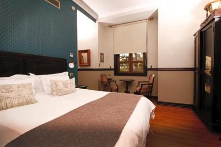 Boutique Castillo Rojo - 96