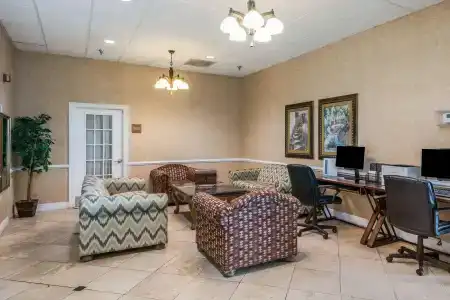Clarion Inn & Suites Central Beach - 30