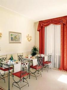 Petit Chateau - 17