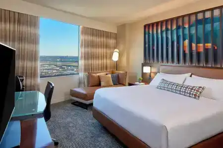 Renaissance Dallas - 85