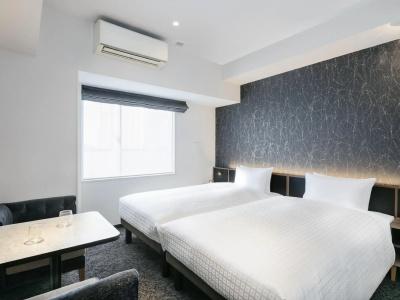 Tokyu Stay Nishi Shinjuku - 43