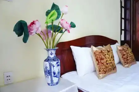 Thanh Nien - 64