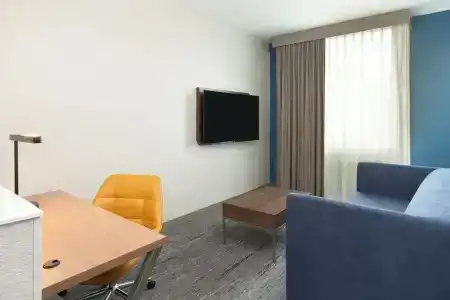Cambria Miami Airport - Blue Lagoon - 86