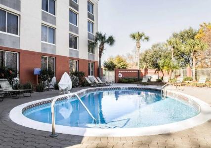 Quality Inn & Suites Near the Theme Parks - 13