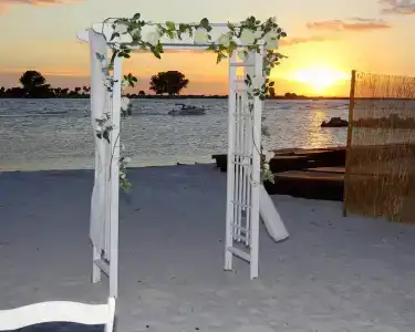 DreamView Beachfront & Resort - 23