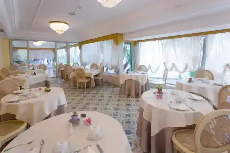 Hellenia Yachting & Spa - 32