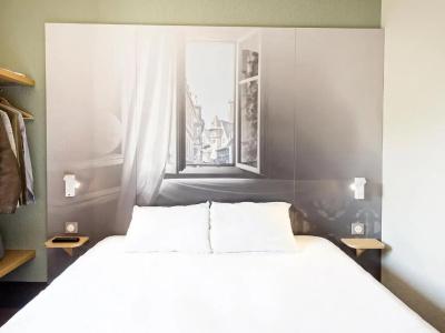 b&b hôTel Colmar Vignobles Ouest - 3